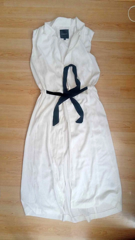 Dynamite white sleeveless long cardigan M