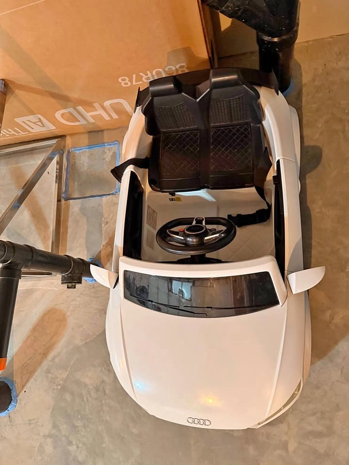 Audi TT RS Kids Ride-On Electric Car – Needs Battery