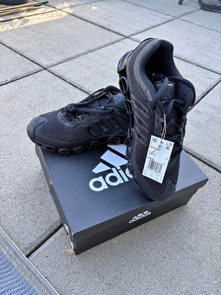 BNIB Adidas MEGARIDE Black Sneakers