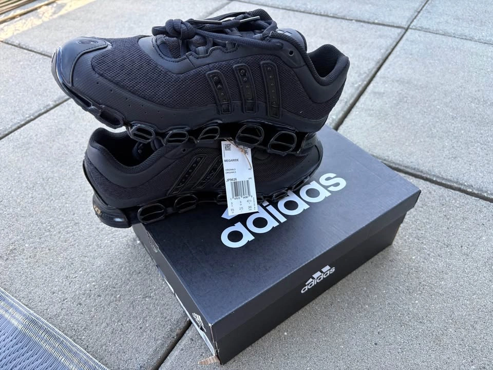 BNIB Adidas MEGARIDE Black Sneakers - photo 2