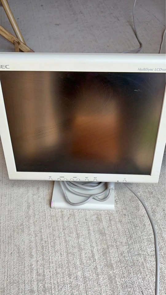 NEC MultiSync LCD1550V Monitor - 15 Inch
