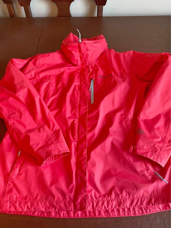 Columbia womens windbreaker