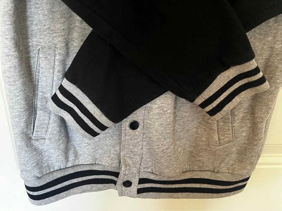 True Religion Youth Varsity Jacket XL Gray/Black - photo 4