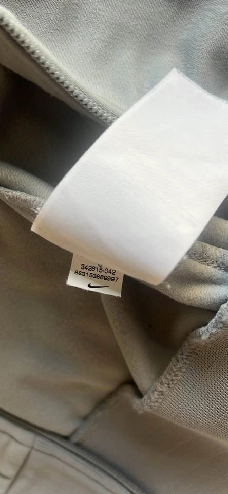 Nike Women's Grey Sports Jacket - Small - photo 3