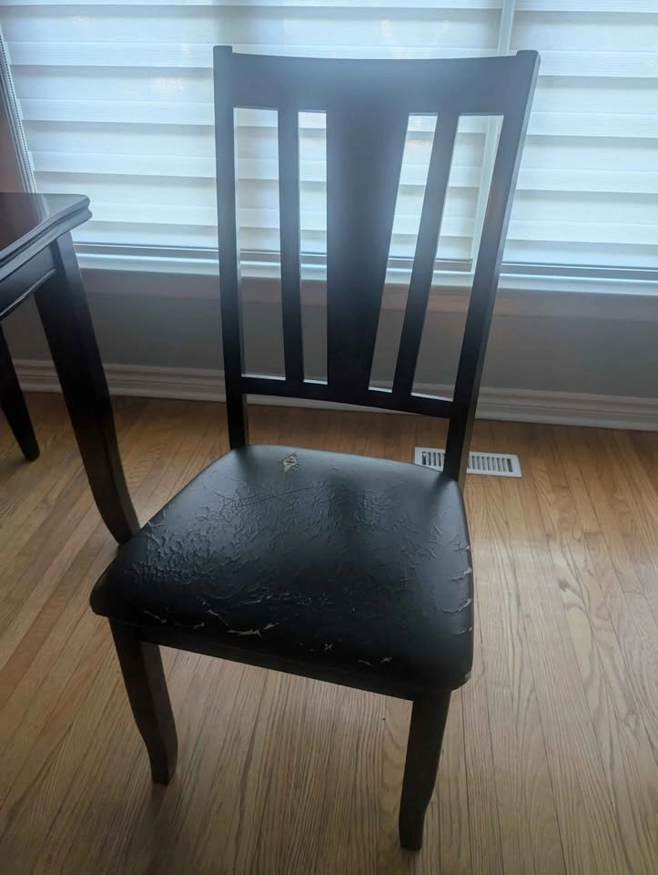 Dining room table - photo 5