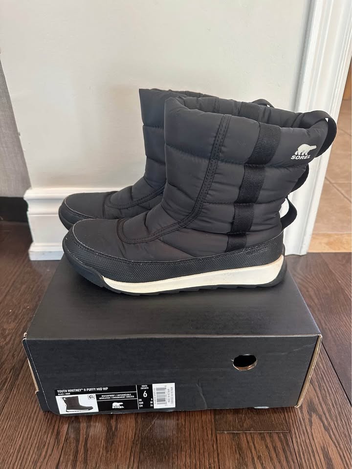 Sorel Youth Whitney II Puffy Mid Boot - EUC - photo 3