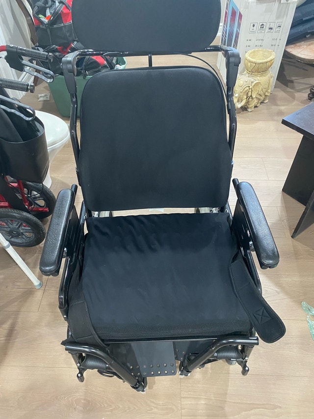 STP Power Plus Mobility Titling Wheelchair - photo 2