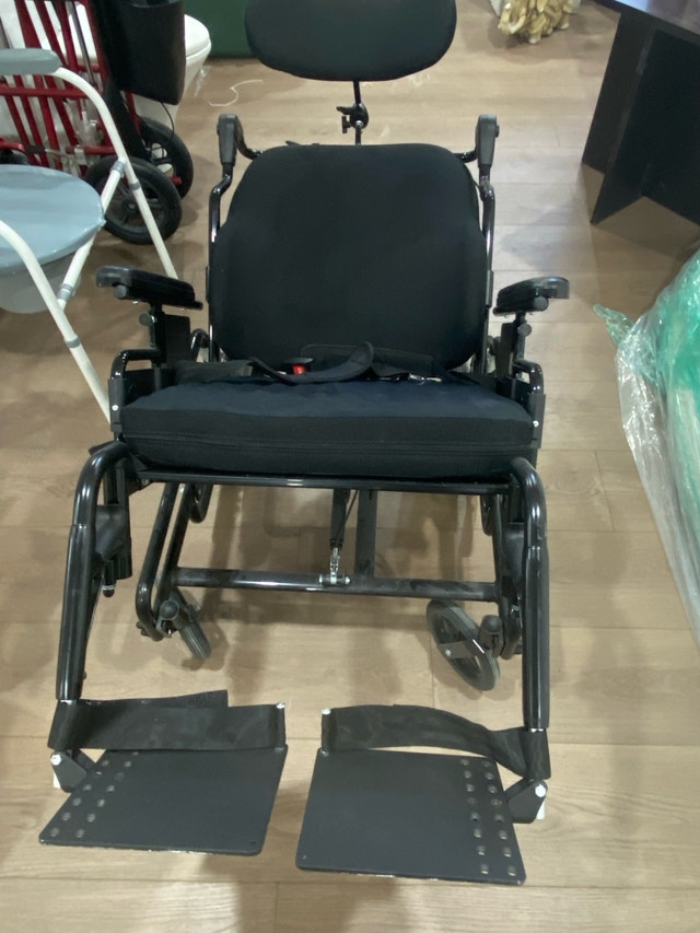 STP Power Plus Mobility Titling Wheelchair - photo 4
