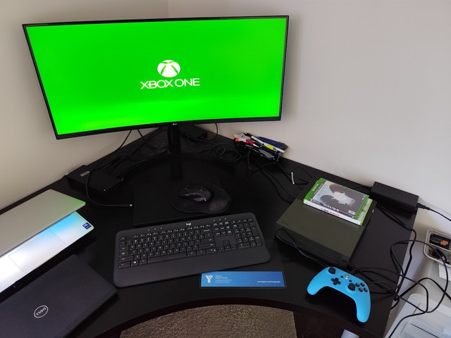 Xbox One S 1TB w/games - photo 2