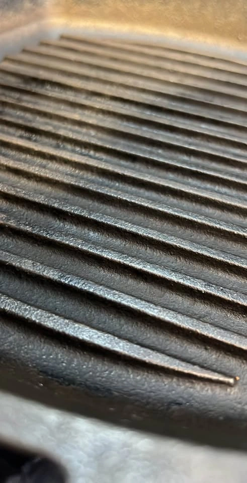 LODGE Large Square Cast Iron Grill Pan - photo 5
