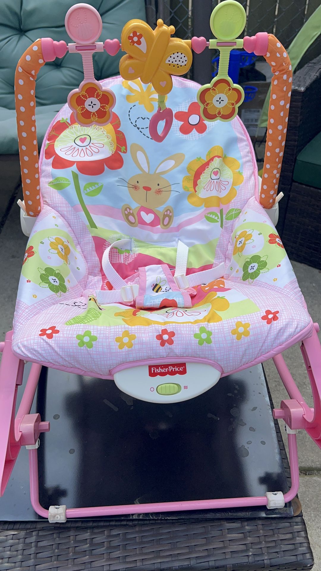 Fisher-Price Pink Multicolor Baby Bouncer with Toy Bar - photo 3