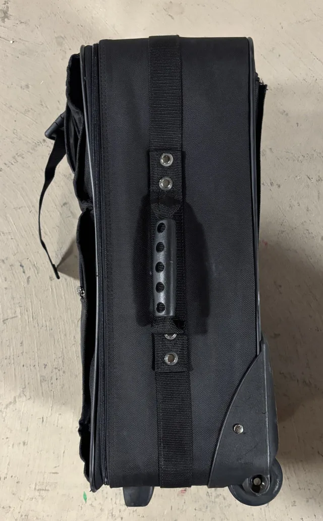 Samsonite Carry On Suitcase Black image indicator(4)