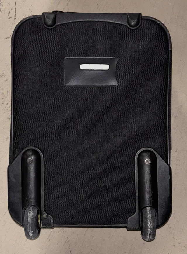Extra Small Carry On Suitcase Black image indicator(7)