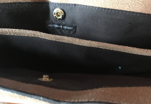 Victoria’s Secret Rapture Purse - photo 3