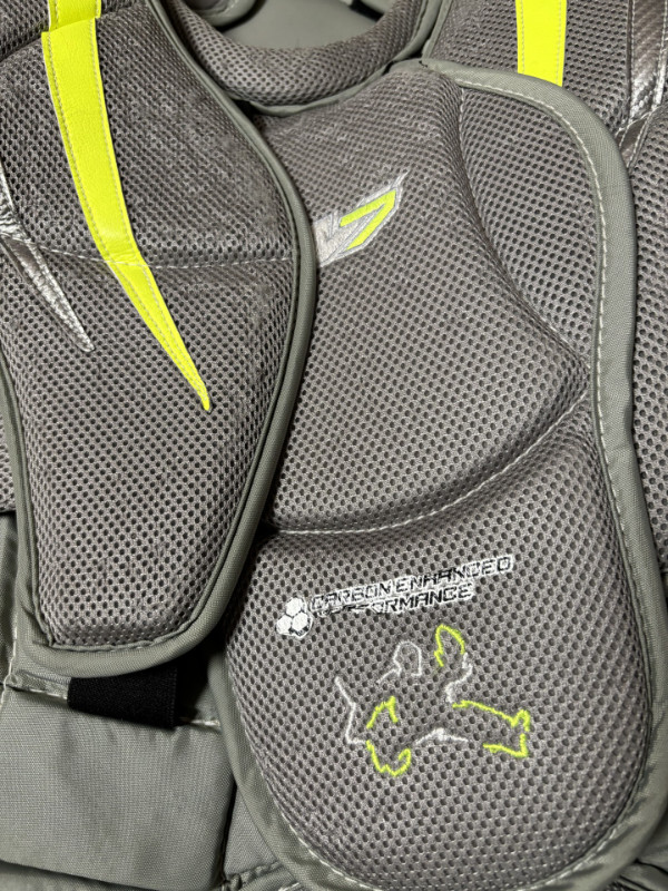 Vaughn Velocity V7 XF Goalie Chest & Arm Protector - photo 5