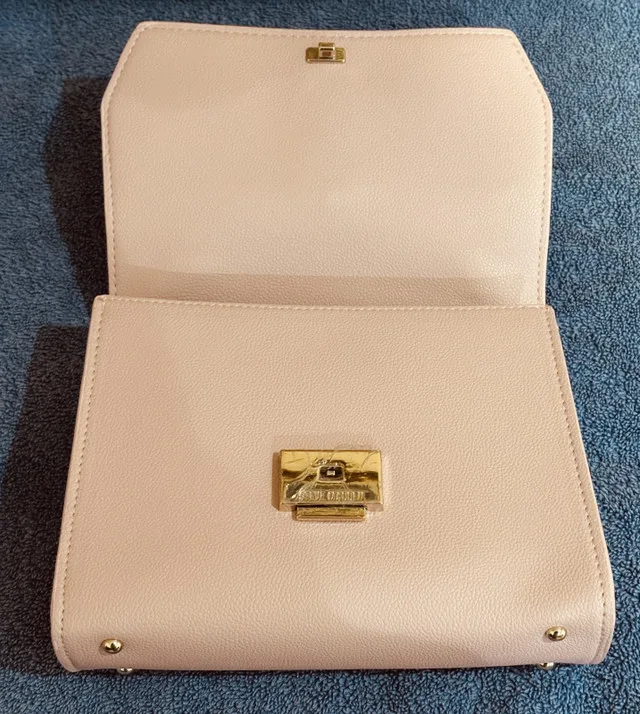 Steve Madden Blattuca Crossbody Bag image indicator(9)