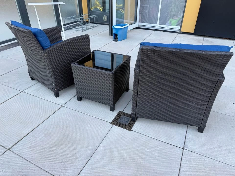 Patio/Balcony Furniture Set – Like New – Includes Covers - photo 4