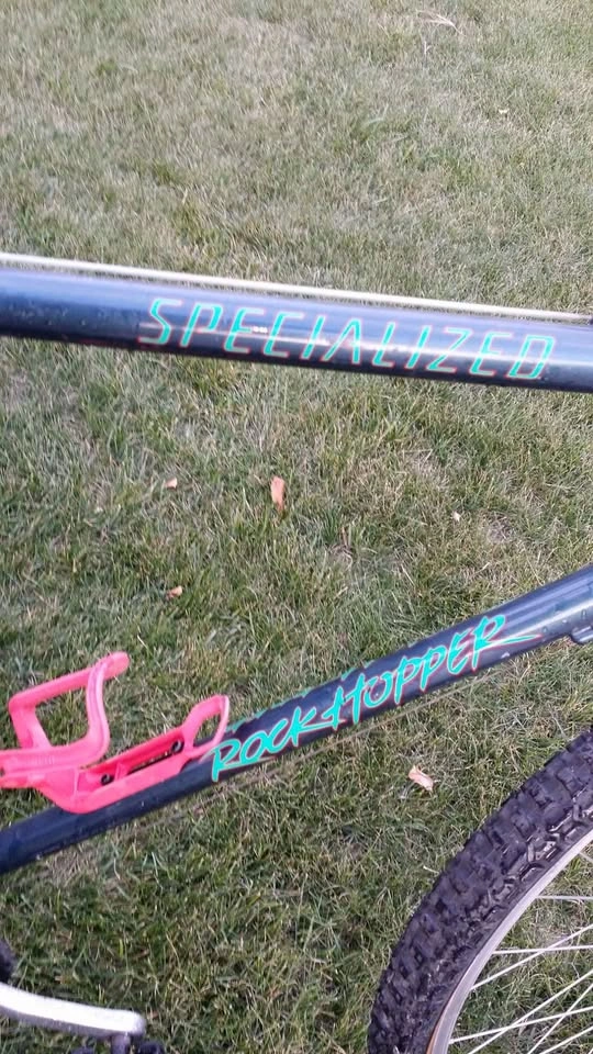 SPECIALIZED ROCKHOPPER BIKE!! - photo 3