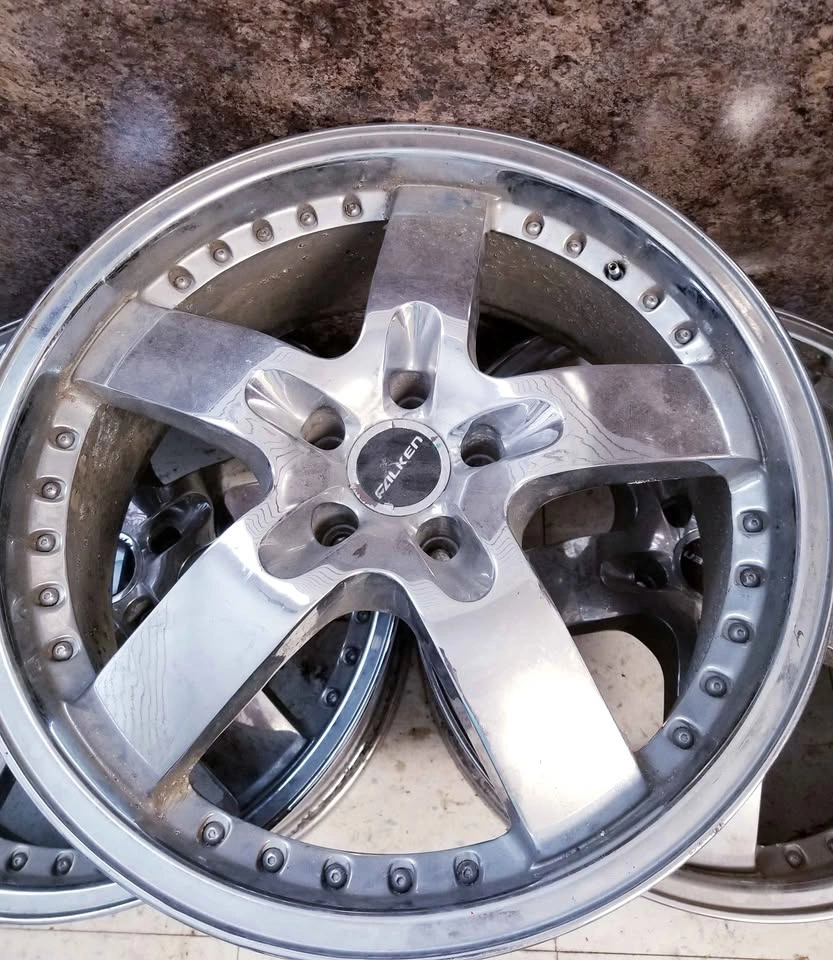 3 FALKEN 20" x 8.5JJ RIMS - photo 4