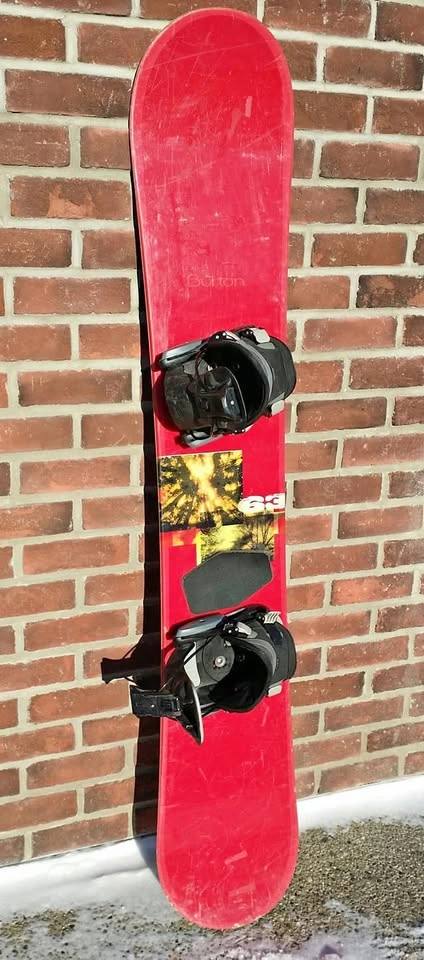 BURTON 63 SNOWBOARD *WITH FLOW BINDINGS!*