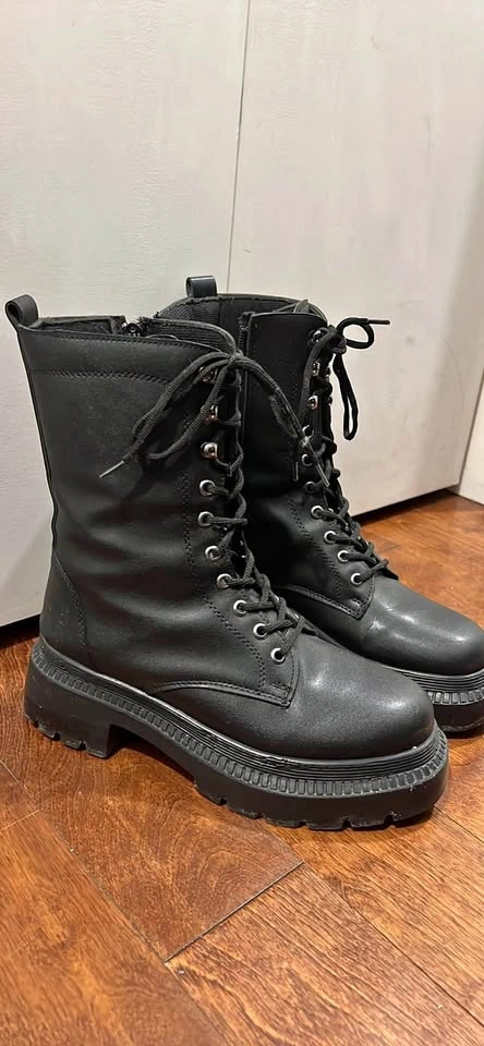 Black Lace-Up Boots – Size 37