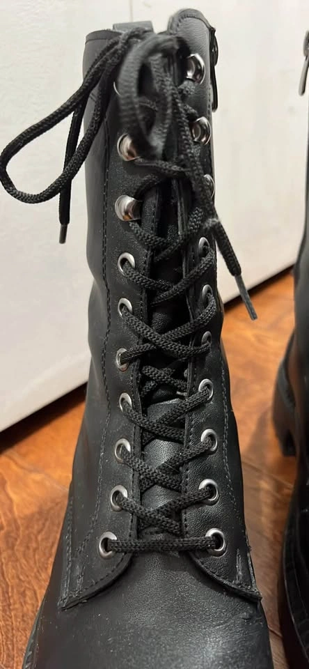 Black Lace-Up Boots – Size 37 - photo 4