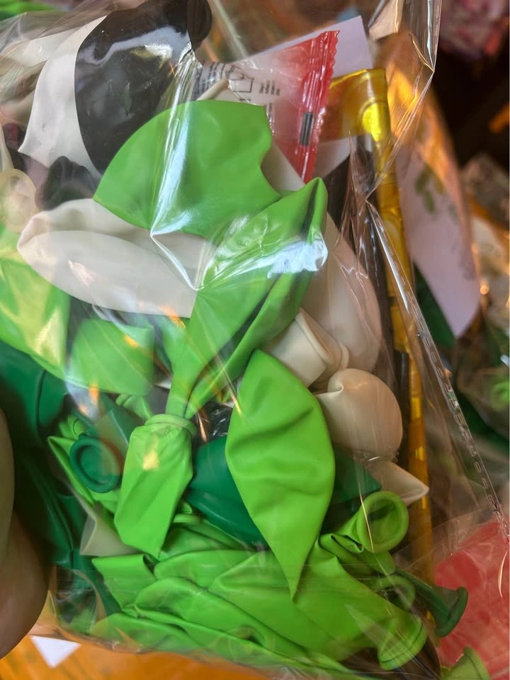 World Cup Soccer Party Decorations – Balloon Kit - photo 2
