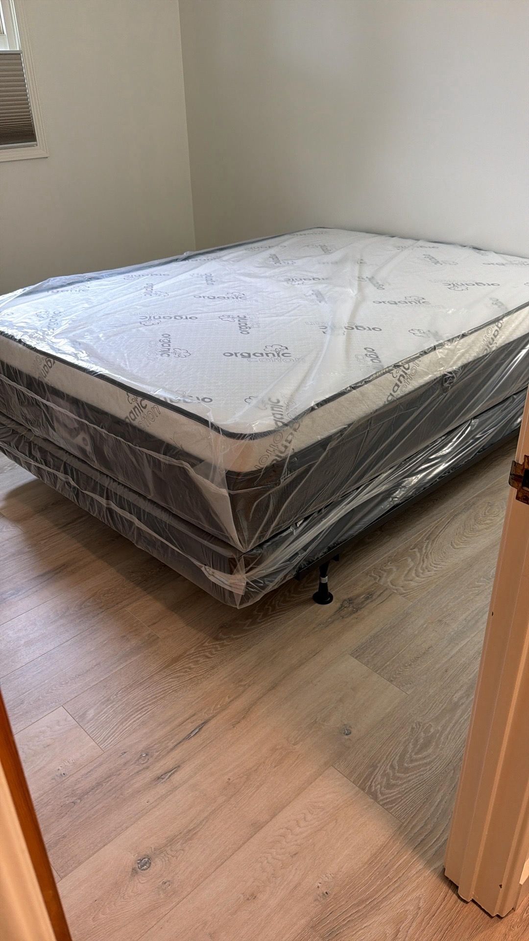 Queen PillowTop Mattress, Box Spring & Metal Frame