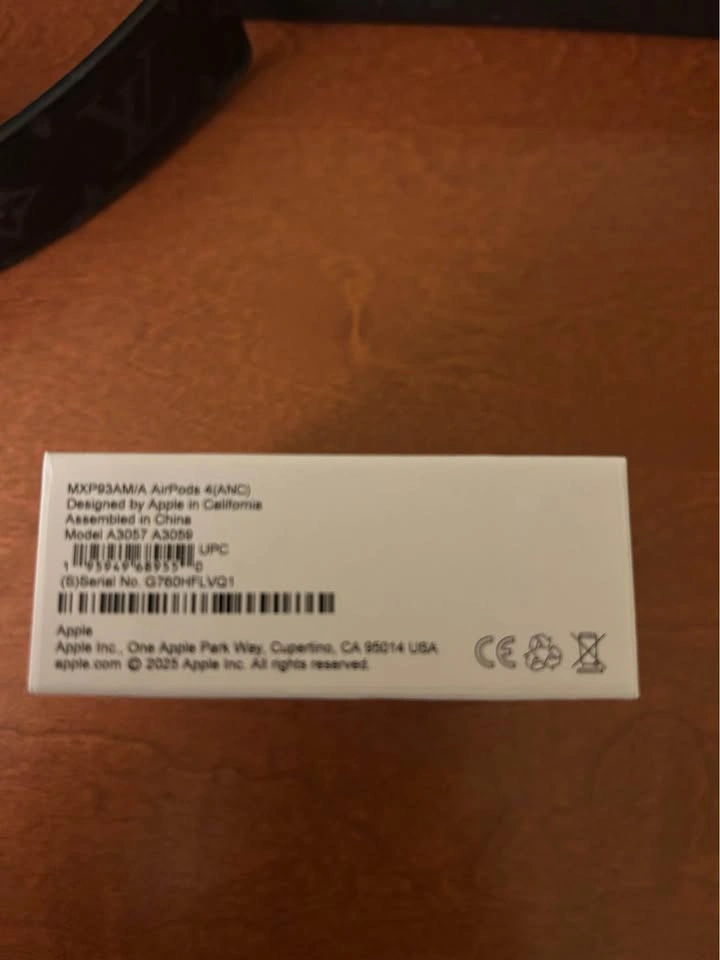 Apple Airpods 4 with ANC - photo 3