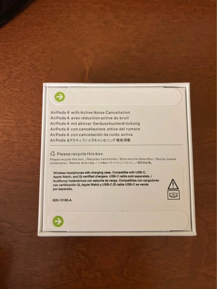 Apple Airpods 4 with ANC - photo 4