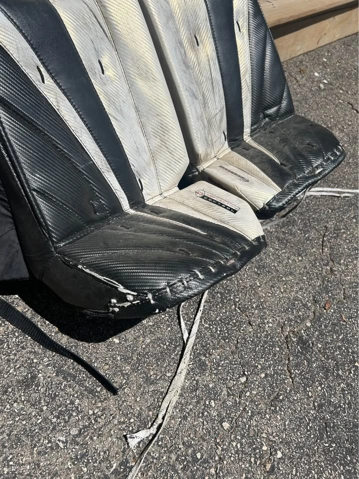 CCM BLOCKADE Hockey Goalie Pads - Size 36 - photo 3