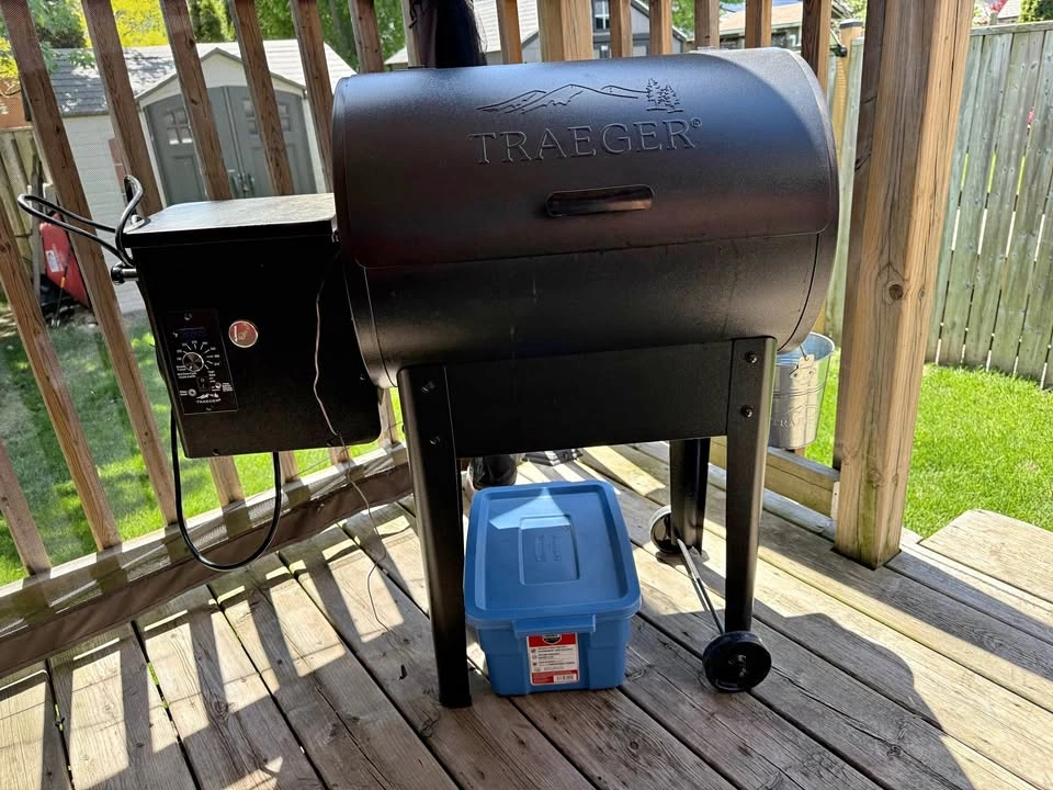 Treager Junior 20 Wood Pellet Grill
