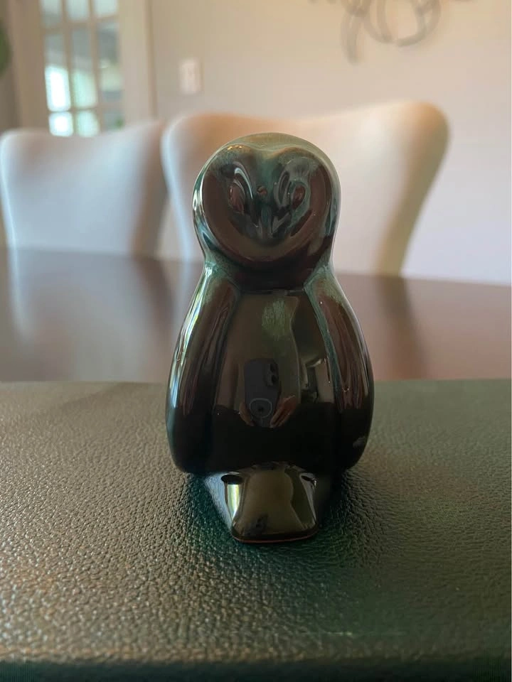 Vintage Blue Mountain Pottery (BPM) Mini Barn Owl - photo 2