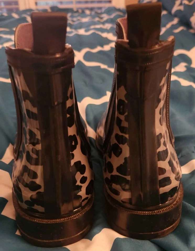 Leopard Print Rain Boots Size 9 - photo 2