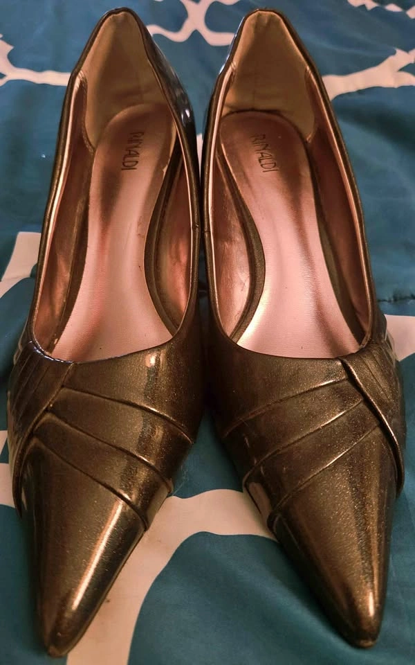 RINALDI Charcoal Pointed Toe Kitten Heels Size 10