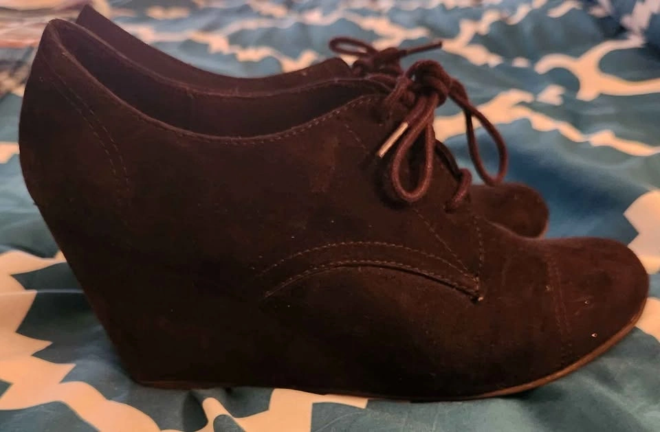 George Black Suede Wedge Lace Up Shoes Size 9 - photo 3