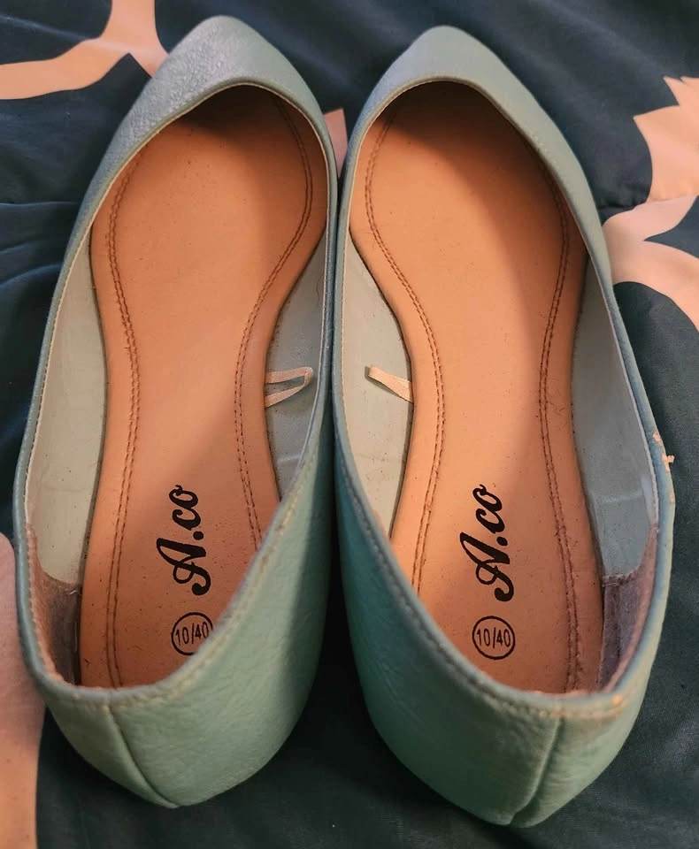 A.co Light Blue Pointed Toe Flats Size 10/40 - photo 2