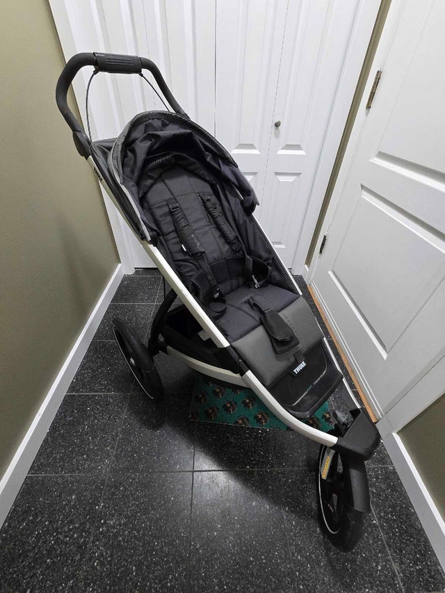 Thule Urban Glide 2 Jogging Stroller