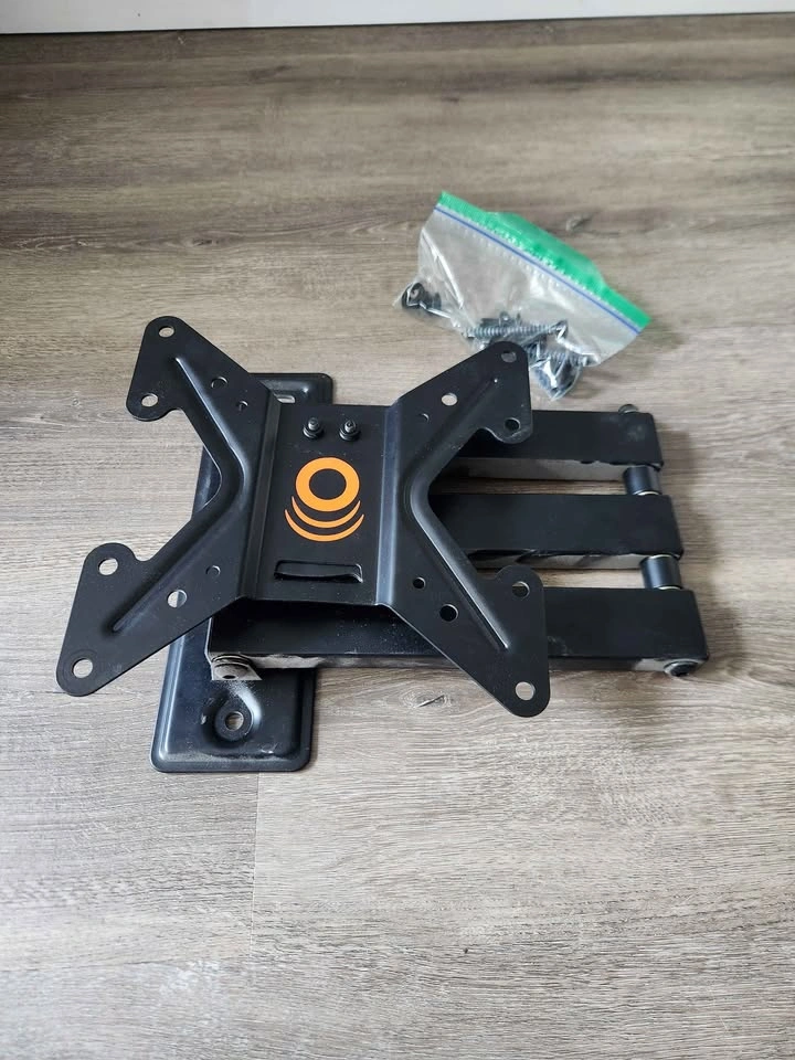 ECHOGEAR SleekStud Swivel Full Motion TV Wall Mount - photo 2