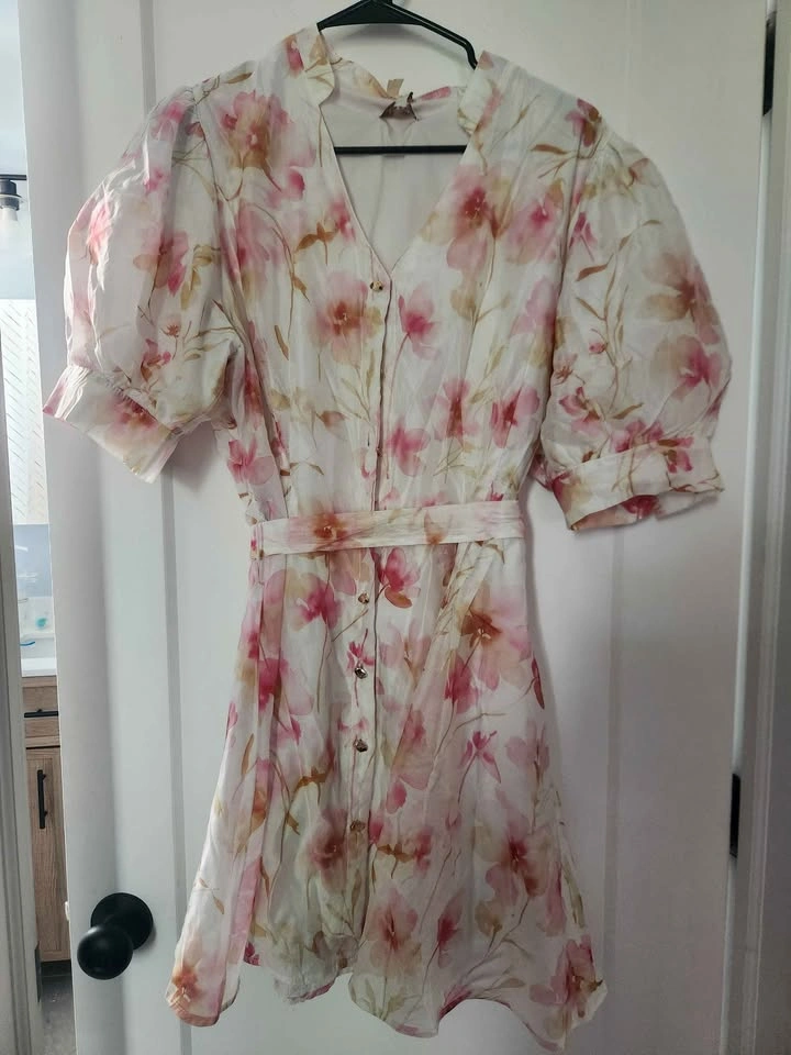 3 NWT Summer Party/Graduation Dresses (Size L) - photo 5