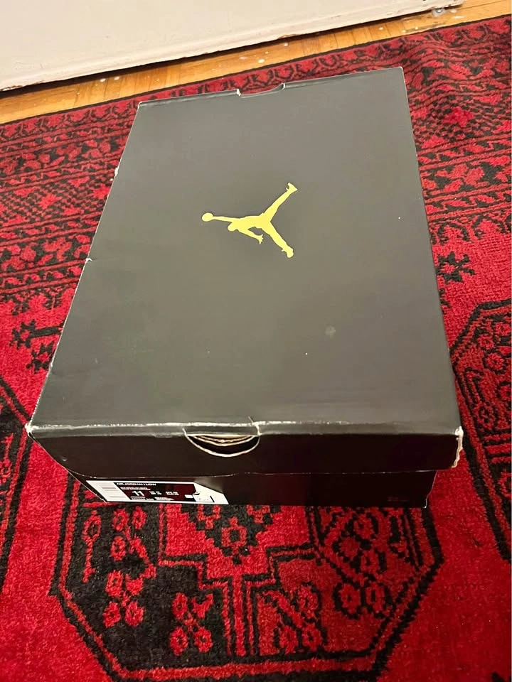 Air Jordan 1 Low Red Black Size 11