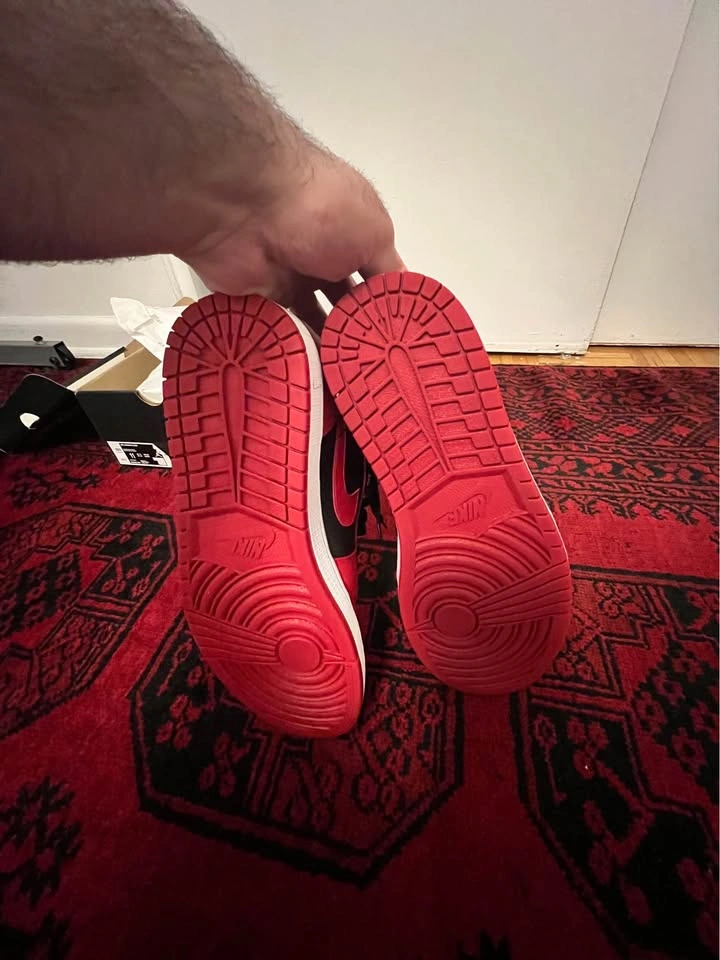 Air Jordan 1 Low Red Black Size 11 - photo 5