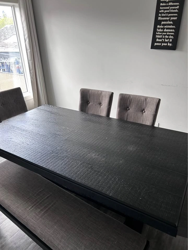 Moving Sale ‼️ 5 piece kitchen table - photo 2