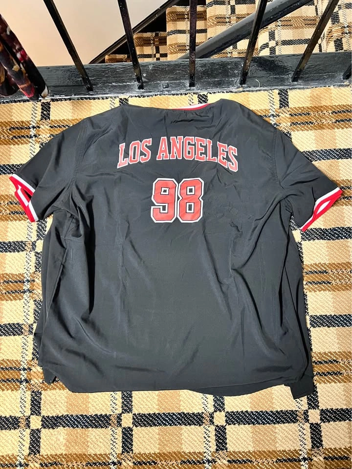 Men's Clothing Bundle L-XL - photo 3