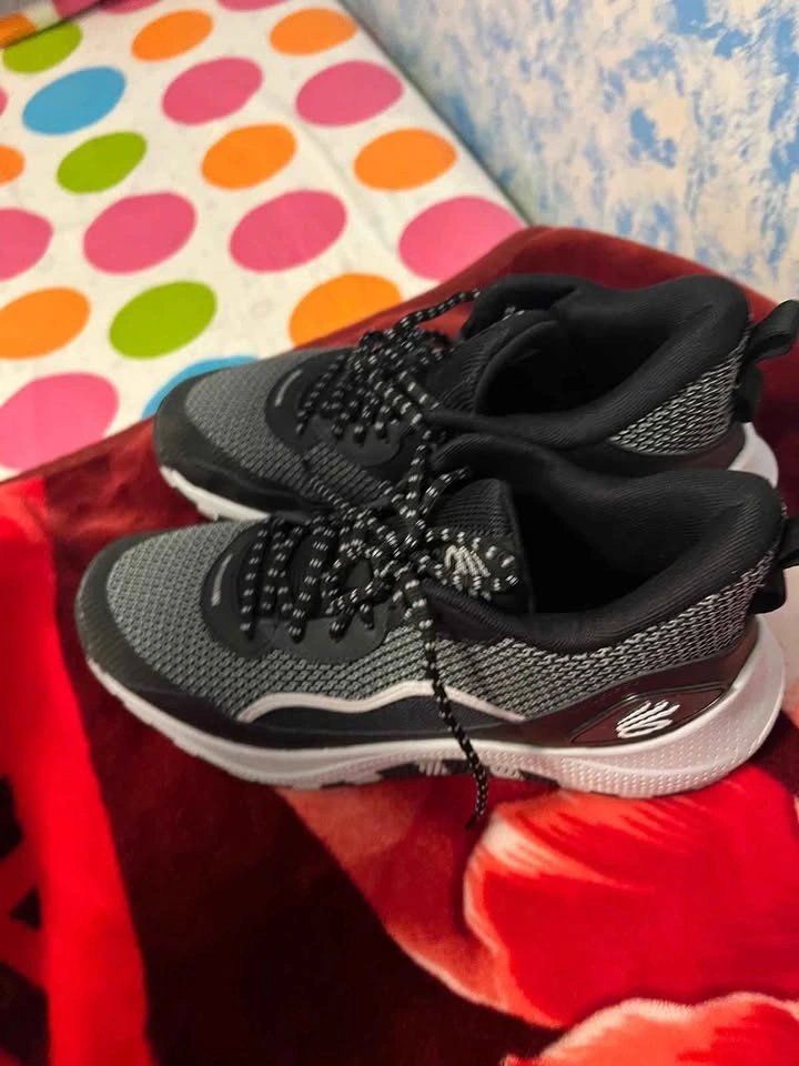 Under Armour Curry 3Z4 Basketball Shoes - photo 4