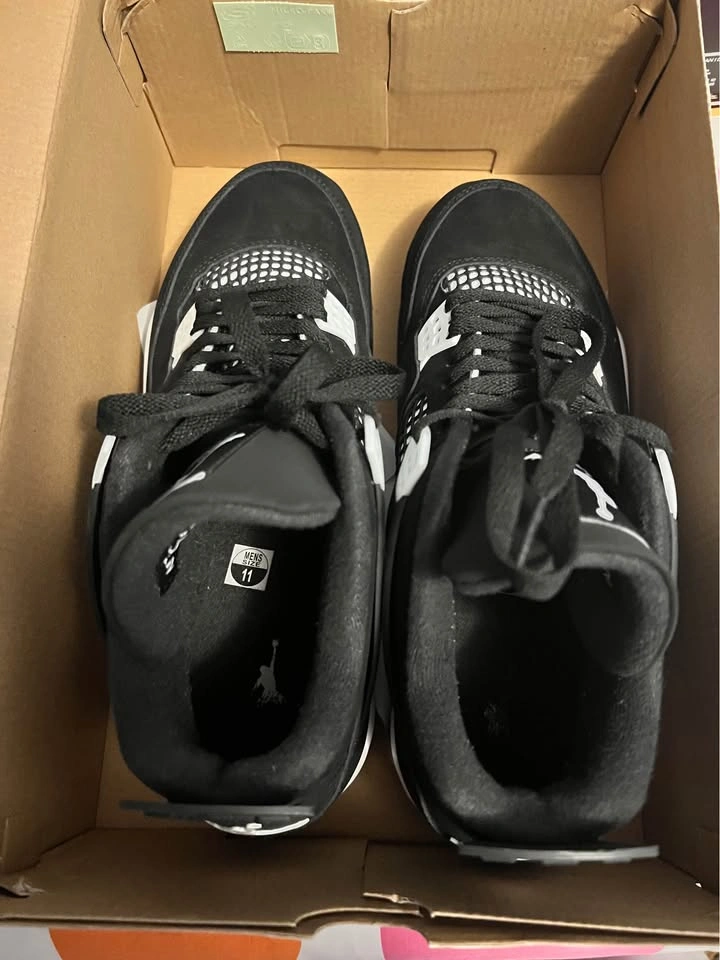 Air Jordan 4 Black White - photo 2