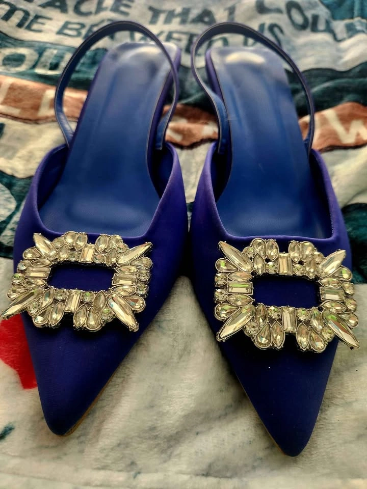 Blue Pointed Toe Slingback Heels with Crystal Buckle size 41 - photo 2