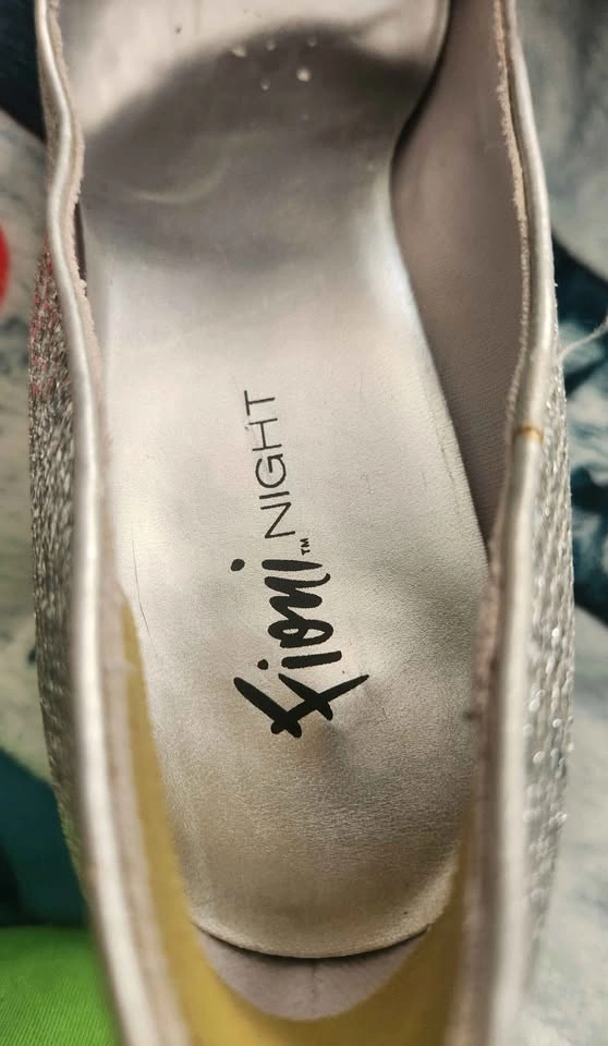 Fioni Night Silver Glitter Pointed Toe High Heels Size 10 - photo 4