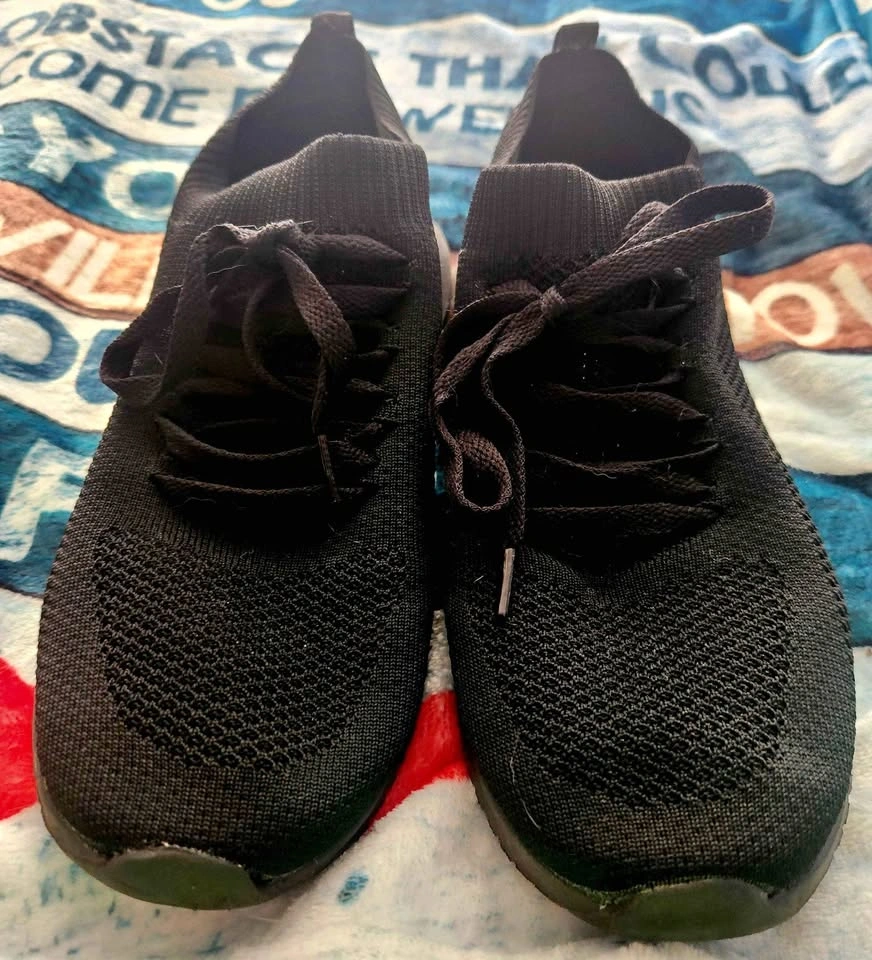 Athletic Works Black Memory Foam Knit Sneakers Women Size 9