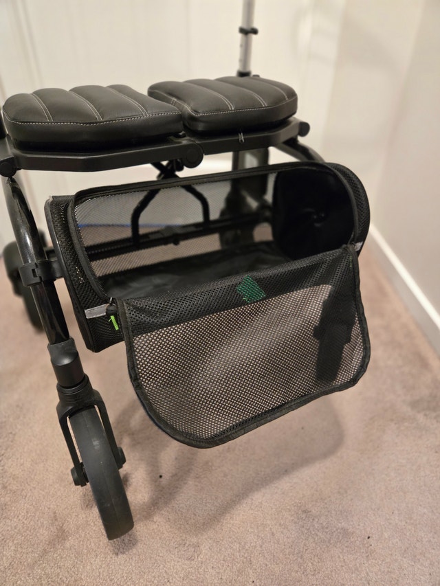 Mobility Walker - Evolution Trillium Rollator - Regular - photo 3